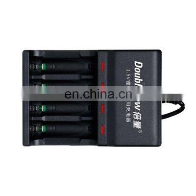 Portable Intelligent Rapid Cell Battery Charger 4 Slots LED 1.5V Li Ion Battery Charger for 1.5V AA AAA Rechargeable Battery