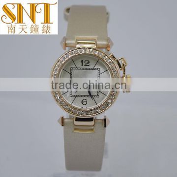 2016 wrist watch rose gold crystal lady watch branded vogue