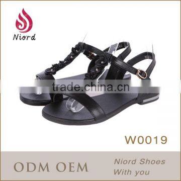 China Shoe Manufacturer Wholesale Lady Fashion Leather Shoe