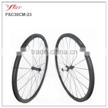 OEM carbon clincher wheels 30mm U shape rims, 700C road bike racing wheels with Powerway R36, straight pull carbon hub 20H/24H