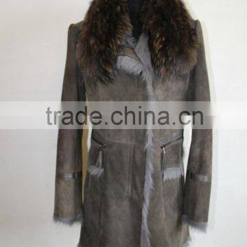 2016 FreshLine Goat Shearing Fur Long Coat With Decorated Raccoon Fur Collar Fashion Design