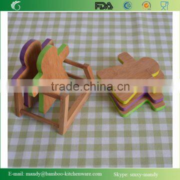 Hand-in-hand Bamboo Coaster Set With Colorful End