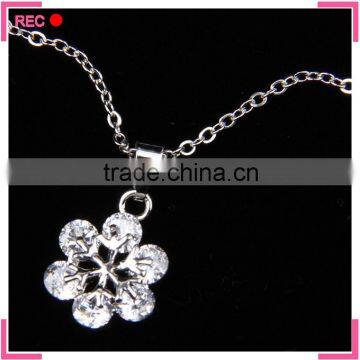 Imitate silver chain necklaces for women, flower pendant latest model fashion necklace