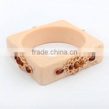 Exaggerated fashion square bangle bracelet.alloy