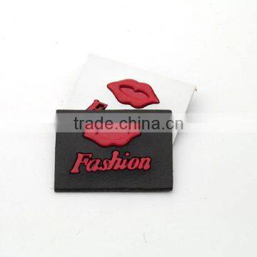 Black/white PU Leather Sew on Patches With Red Metal Lips Plates Fashion Clothing Label for Jeans/jacket PLB-012 photo-4