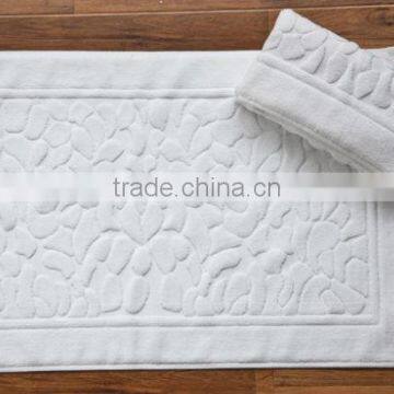 100% cotton embossed pattern Absorbent jacquard bathmat