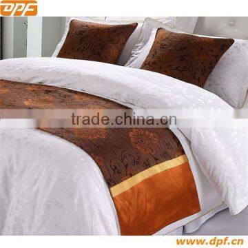 King size hotel bedding sheets with matched bed scarves and runners