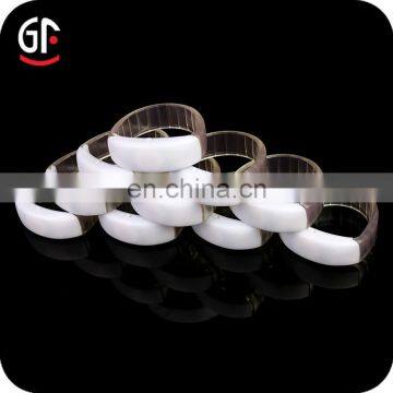 Concert Souvenirs Radio Control Remote LED Bracelet 2 in 1 Function Glam Glow photo-4