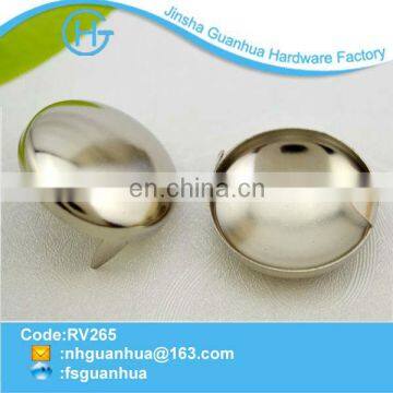 RV265 GH GOLA Metal Shiny Design Silver Stud