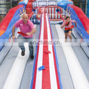 Strong Man Themed Bungee Run Jeu Gonflable Inflatable Wipeout Game