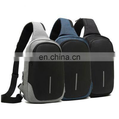 Factory Wholesale Lightweight Man, Chest Bag Multifunction Cell Phone Shoulder Bag Usb Men Sling Bag/