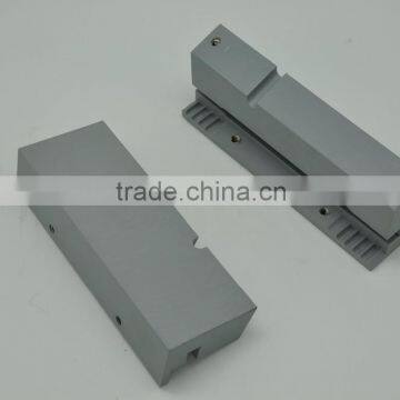 101-028-005 CAS NIEBUHR BOTTOM SLIDE BLOCK suitable for spreader