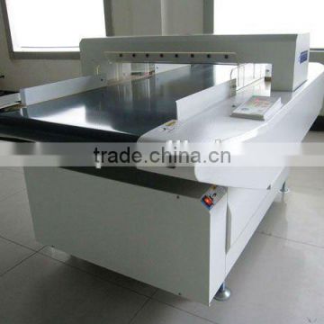 Automatic Conveying Needle Detector