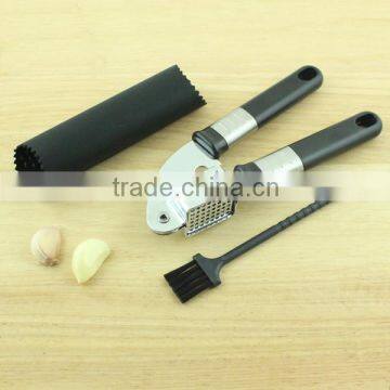 Kitchen Stainless Steel Professional Garlic Press With Cleaning Brush Set photo-4