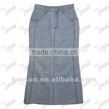 Lady's Straight Skirt With Diamond Decoration