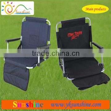 Folding stadium floor seat