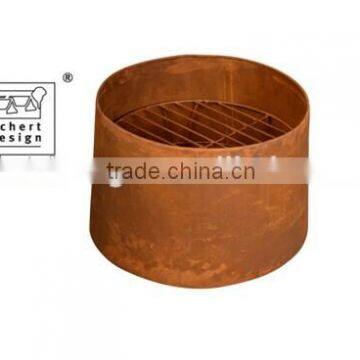 Outdoor rustic fire pit/ garden fire place