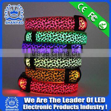 2015 Hot Selling Christmas LED Eembroidered Ppet Collar With Leopard