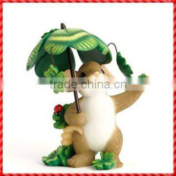 Decorarive resin clover umbrella and animal St Patricks Day Souvenir