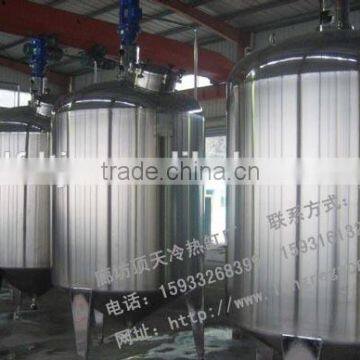 Cold and Hot cylinder (aging tank) of yogurt