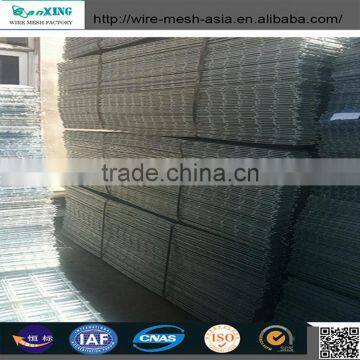 Fence Galvanized Reinforced Welded Wire Mesh Panel photo-3