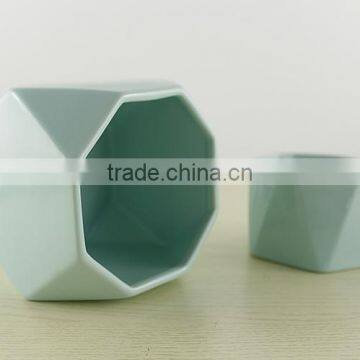 China Cheap Custom Glazed Polyhedral Prismatic Ceramic Flower Pot photo-3