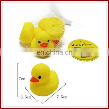 Baby vinyl yellow duck toy bath duck