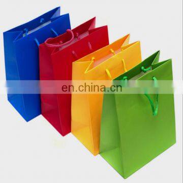 Custom colorful paper shopping bags