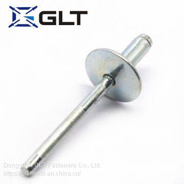 Break mandrel blind rivet