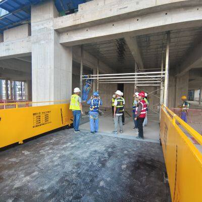 Portable Adjustable Aerial Platform for All Work Needs photo-3