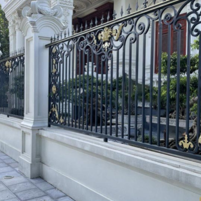 Modern Galvanized Steel Picket Wrought Iron Fence for Garden and Swimming Pool Safety