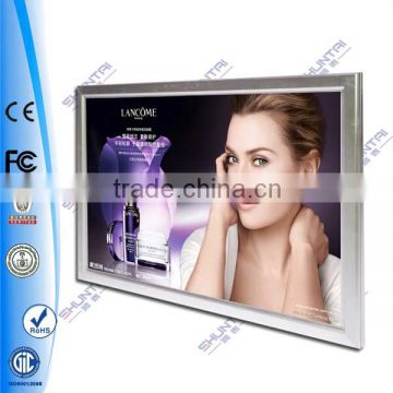 Good aluminum extrusion snap frame with light