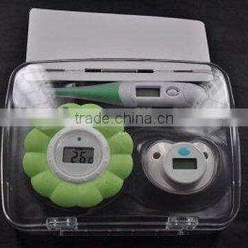 Digital clinical thermometer with bath thermometer baby set