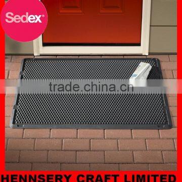 Front outdoor plastic floor mat