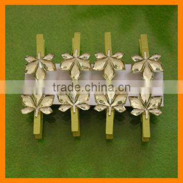 Decorative Wooden Peg With Leaf