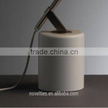 Metal Decoration Contemporary Tabel Desk Lamp photo-4