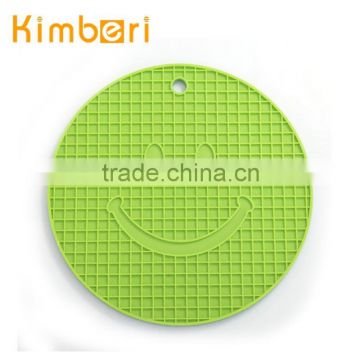 Eco-freindly smile face non-stick silicon cooking trivet