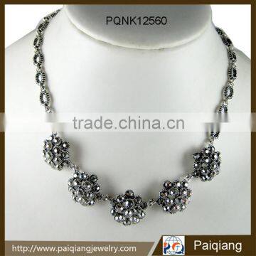 Latest design fashion vintage rhinestone flower statement necklace