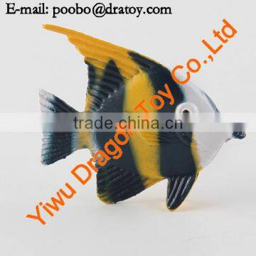 High quality hot sale plastic swimming fish toy