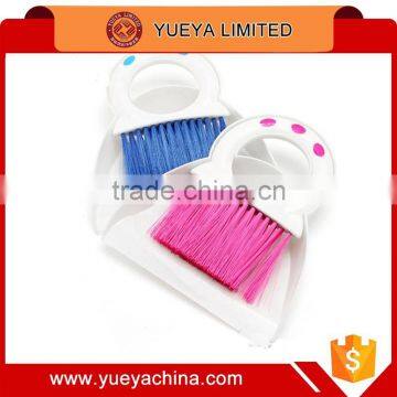 Creative Table Cleaning Brooms and Dustpan Cleaning Suit Keyboard Cleanser photo-5