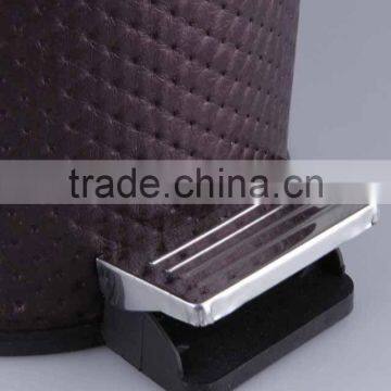 Printed Plastic Trash Can Stainless Steel Pedal Rubbish Bin Household Garbage Can photo-5