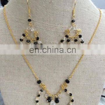 Top selling fashion gold plated jewelry sets with white and balck crystals for the girls