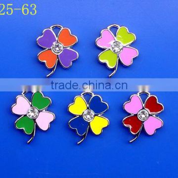 Zinc alloy four leaf clover pendant Exquisite four leaf clover pendant Colourfulfour leaf clover pendant