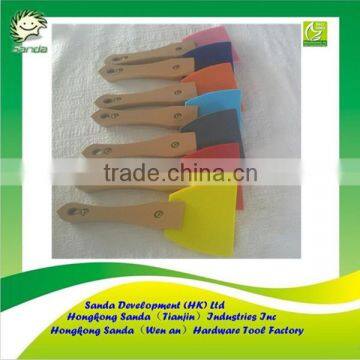 silicone putty knife with plastic handle