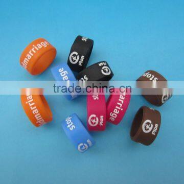 Wholesale Promotional Gift silicone customized boss finger ring letter finger rings