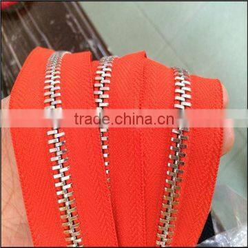 Good Quality Handbag With NO.5 Flesh Red Metal Zippers With EU REACH SVC CARTIFIED photo-3