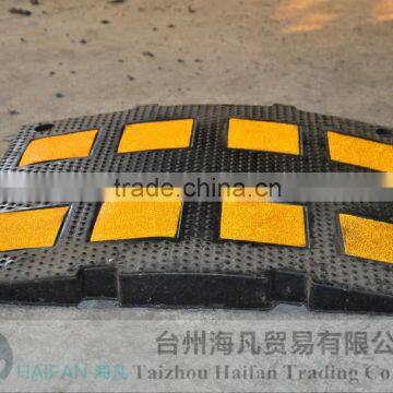 500*600*50mm Traffic Removable High Quality Speed Hump/ European Standard High Strength Road Speed Bump for Safety photo-2