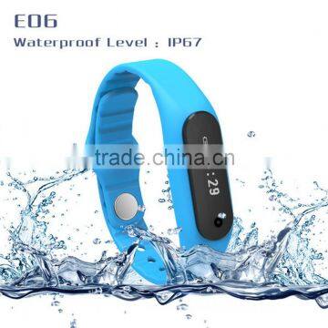 Smart Wristband Band E06 Touch Screen Band Bracelet For Android 4.3 IOS 7.0 Waterproof IP67 Tracker Fitness Wristbands