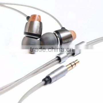 Astrotec AM-800 In-Ear Dynamic High Performance Earphones photo-5