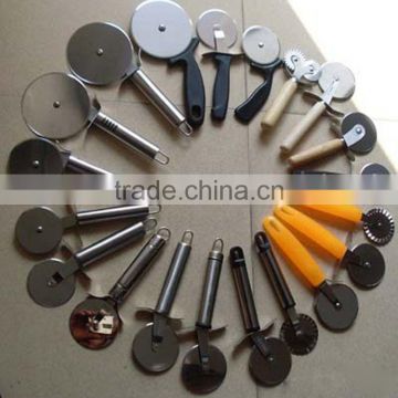 Wholesale and hot sale pizza cutter high quality OEM